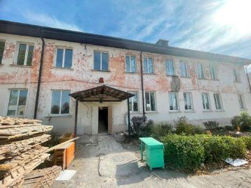 Регион-шеф ремонтирует школу в Антраците