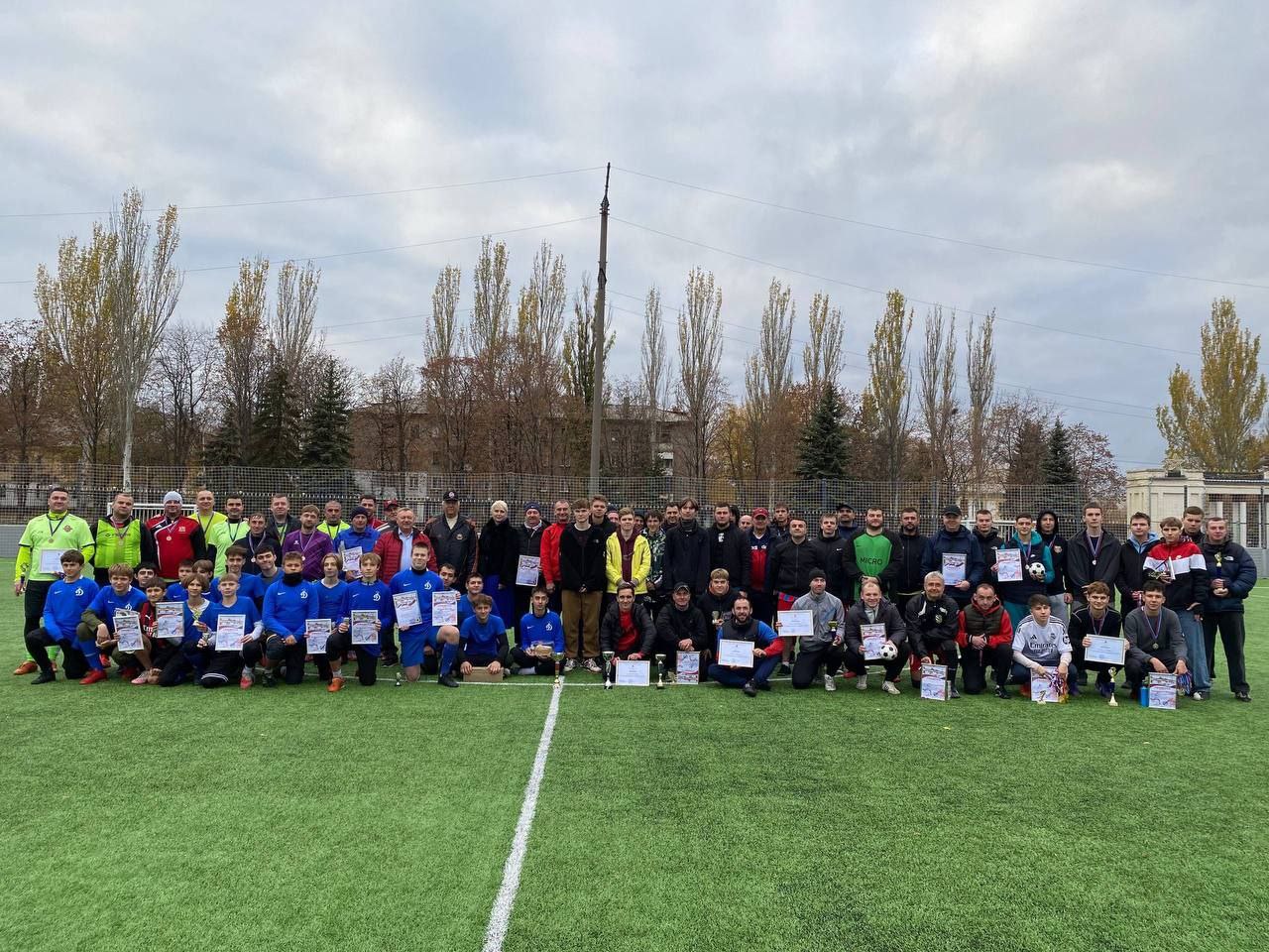 В Стаханове прошел финал осеннего футбольного первенства