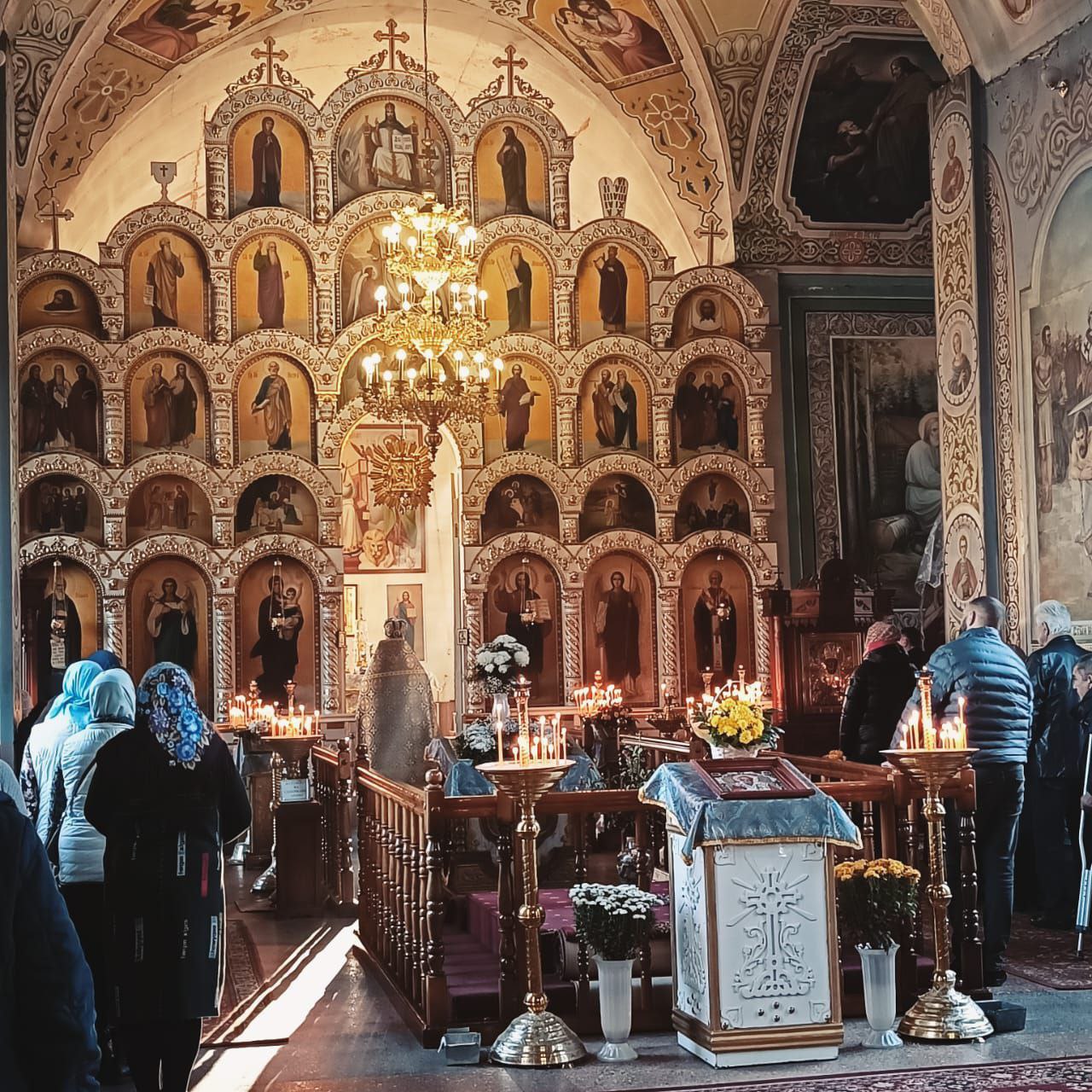 Казаки Станицы Луганской приняли участие в богослужении в честь Казанской иконы Божьей Матери