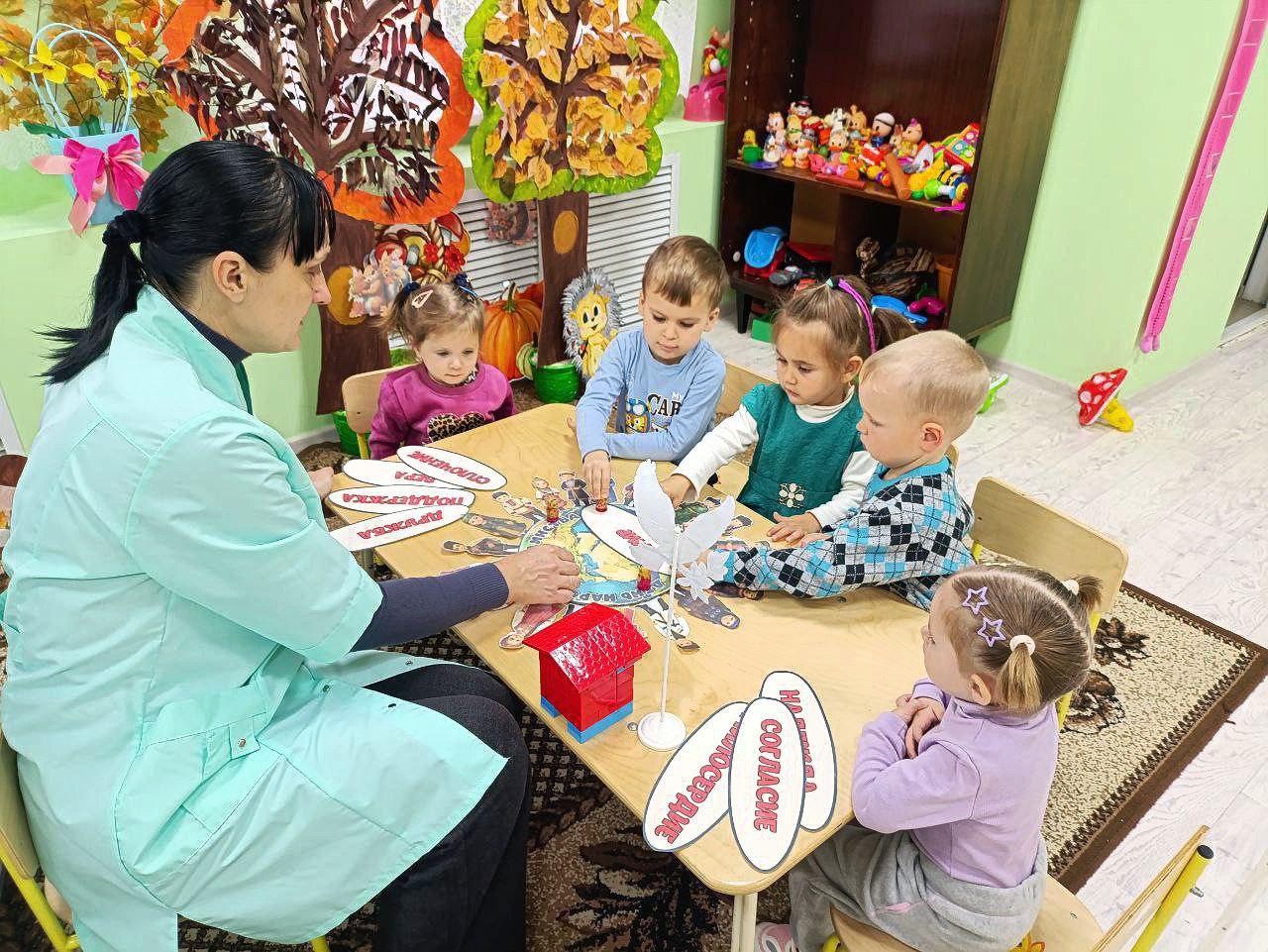 День народного единства отмечается ежегодно 4 ноября и является символом сплочённости всех народов нашей страны День народного единства отмечается ежегодно 4 ноября и является символом сплочённости всех народов нашей страны