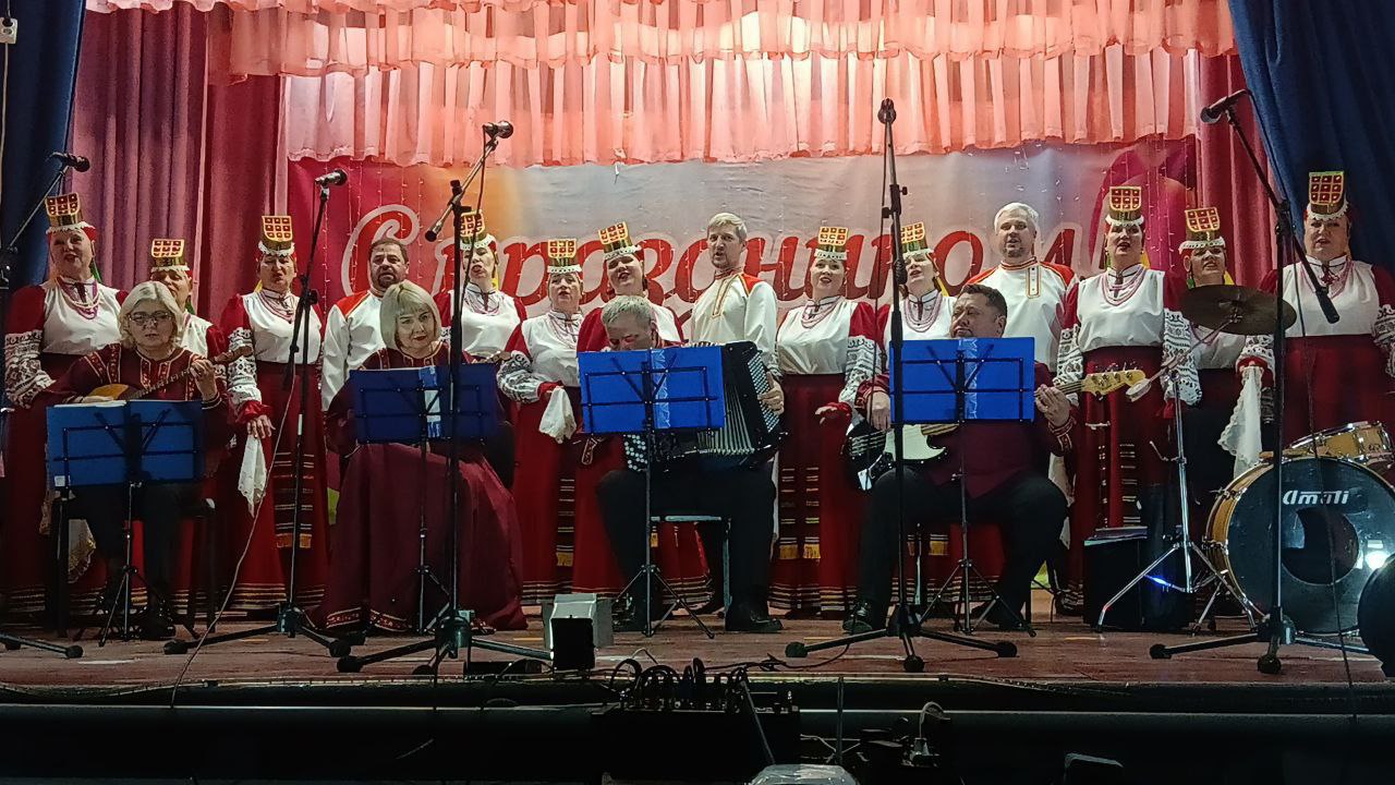 В честь Дня народного единства, отмечаемого ежегодно 4 ноября, Дня - символизирующего единство и сотрудничество, в Белолуцком Доме культуры прошел праздничный концерт под названием "В единстве наша сила!" В честь Дня народного единства, отмечаемого ежегодно 4 ноября, Дня - символизирующего единство и сотрудничество, в Белолуцком Доме культуры прошел праздничный концерт под названием "В единстве наша сила!"