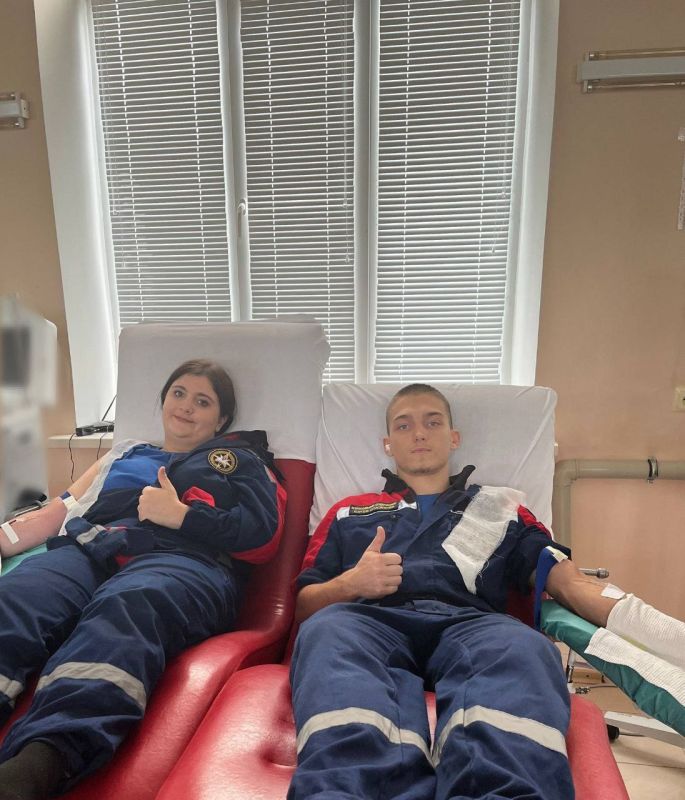 Сердечно поздравляем всех с Днём народного единства! Этот праздник — напоминание о нашей силе, когда мы вместе Сердечно поздравляем всех с Днём народного единства! Этот праздник — напоминание о нашей силе, когда мы вместе
