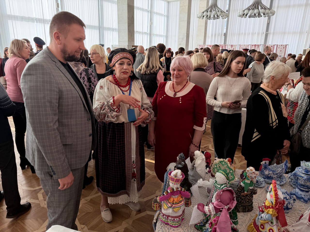 Денис Мирошниченко посетил мероприятие «#МыВместе» Денис Мирошниченко посетил мероприятие «#МыВместе»