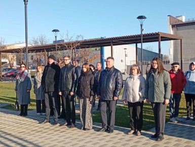 В единстве — наша сила!. Сегодня совместно с председателем Совета Станично-Луганского МО Татьяной Пономаревой, Первым заместителем Главы Администрации Станично-Луганского МО Владимиром Макеевым поучаствовал в...