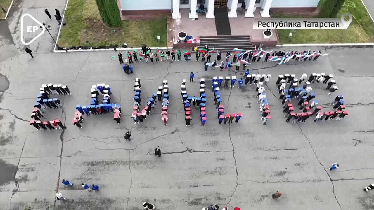 Единая Россия и МГЕР проводят масштабные патриотические акции ко Дню народного единства: фестивали, митинги, автопробеги, фотовыставки, концерты, ярмарки