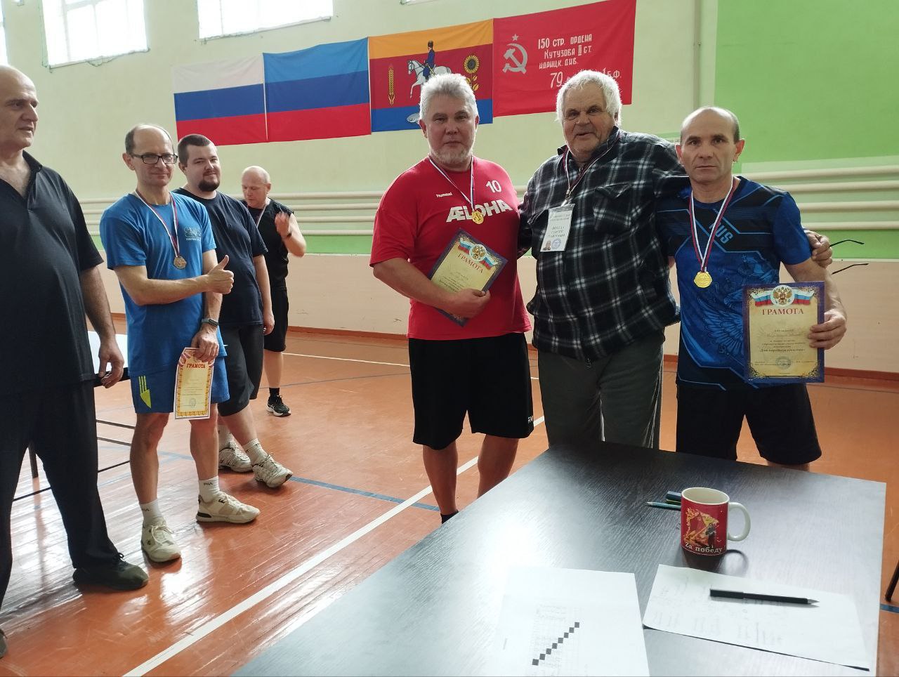 В Новоайдарском округе в честь Дня народного единства состоялся открытый турнир по настольному теннису В Новоайдарском округе в честь Дня народного единства состоялся открытый турнир по настольному теннису