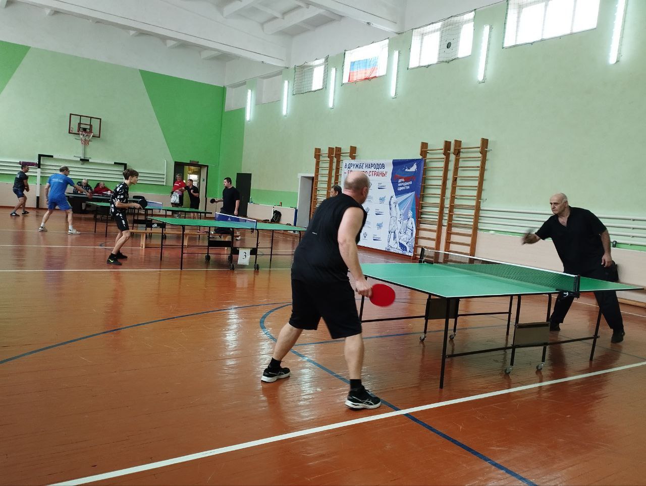В Новоайдарском округе в честь Дня народного единства состоялся открытый турнир по настольному теннису В Новоайдарском округе в честь Дня народного единства состоялся открытый турнир по настольному теннису