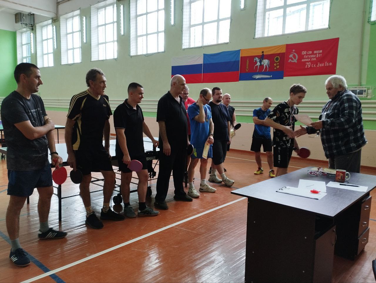 В Новоайдарском округе в честь Дня народного единства состоялся открытый турнир по настольному теннису В Новоайдарском округе в честь Дня народного единства состоялся открытый турнир по настольному теннису