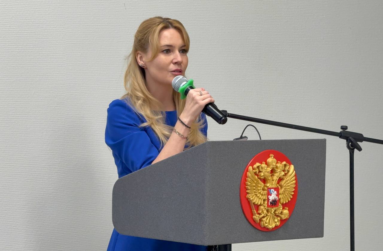 Дарья Лантратова: Самый главный документ в жизни человека - паспорт гражданина Российской Федерации Дарья Лантратова: Самый главный документ в жизни человека - паспорт гражданина Российской Федерации