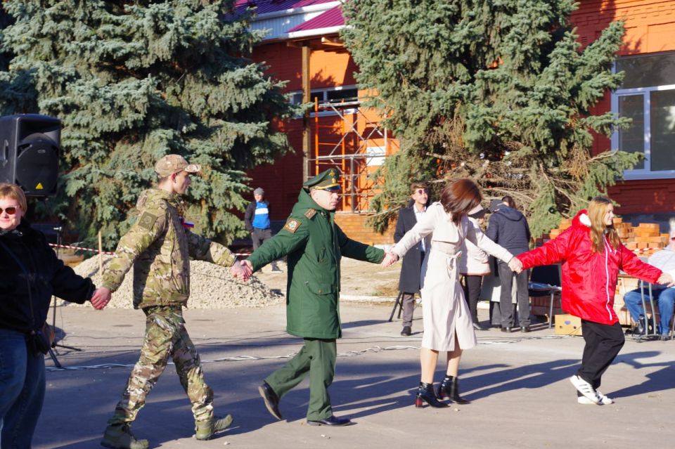 Сергей Крамаренко: В этот праздничный день, принял участие в торжественном митинге посвященном Дню народного единства Сергей Крамаренко: В этот праздничный день, принял участие в торжественном митинге посвященном Дню народного единства