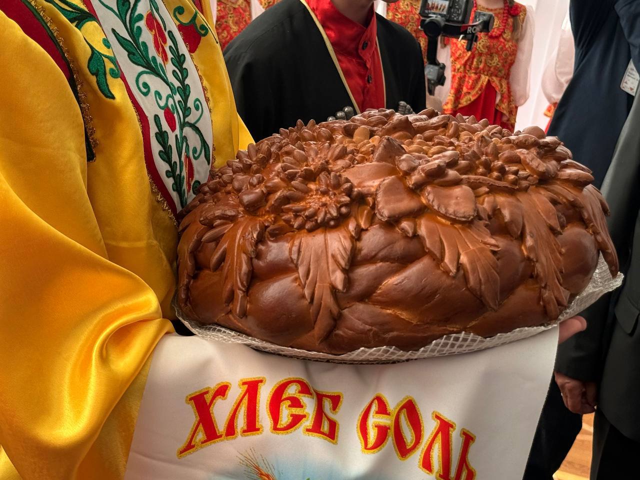 Дарья Лантратова: День народного единства встречаем в Луганском драмтеатре имени Павла Луспекаева Дарья Лантратова: День народного единства встречаем в Луганском драмтеатре имени Павла Луспекаева