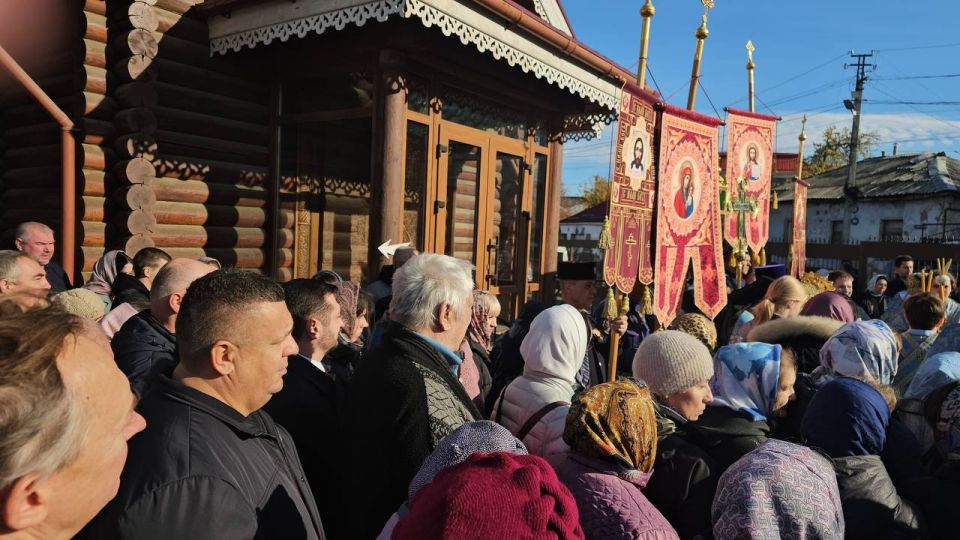 С МОЛИТВОЙ В СЕРДЦЕ — КРЕСТНЫЙ ХОД В ДЕНЬ КАЗАНСКОЙ ИКОНЫ БОЖИЕЙ МАТЕРИ С МОЛИТВОЙ В СЕРДЦЕ — КРЕСТНЫЙ ХОД В ДЕНЬ КАЗАНСКОЙ ИКОНЫ БОЖИЕЙ МАТЕРИ