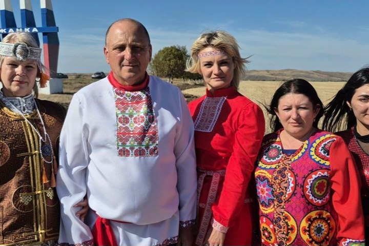 «Единство – это не просто слова, это сила, способная изменить мир»: Житель Свердловского района о празднике «Единство – это не просто слова, это сила, способная изменить мир»: Житель Свердловского района о празднике