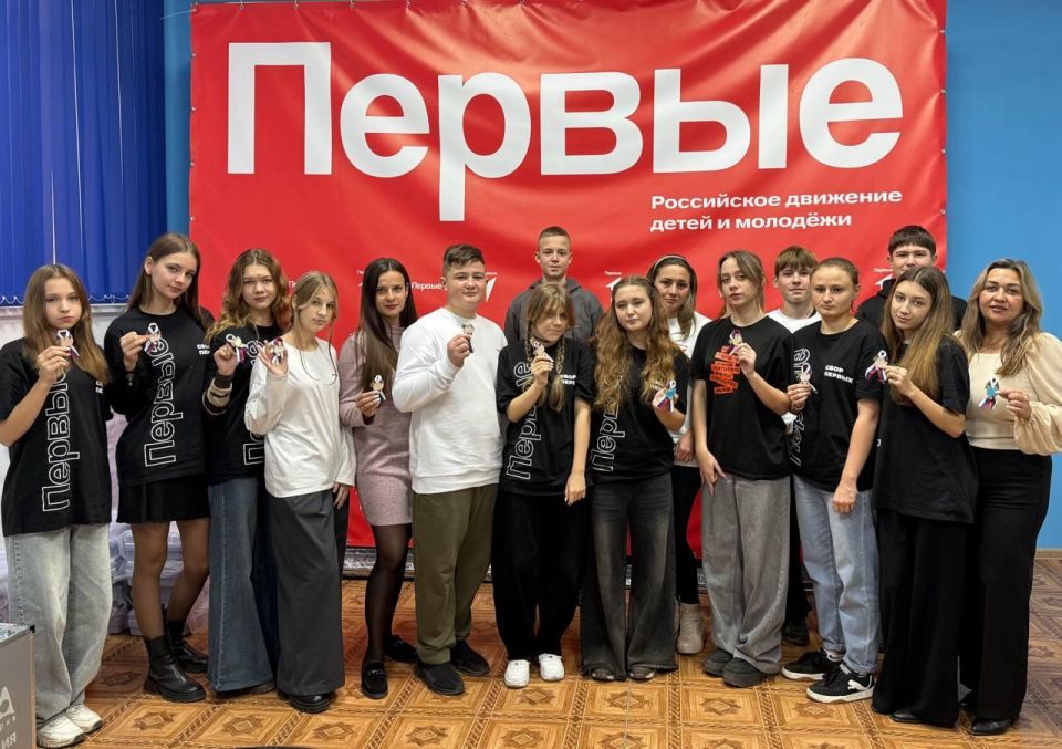 Праздничный мастер-класс объединил оренбуржцев и перевальчан Праздничный мастер-класс объединил оренбуржцев и перевальчан