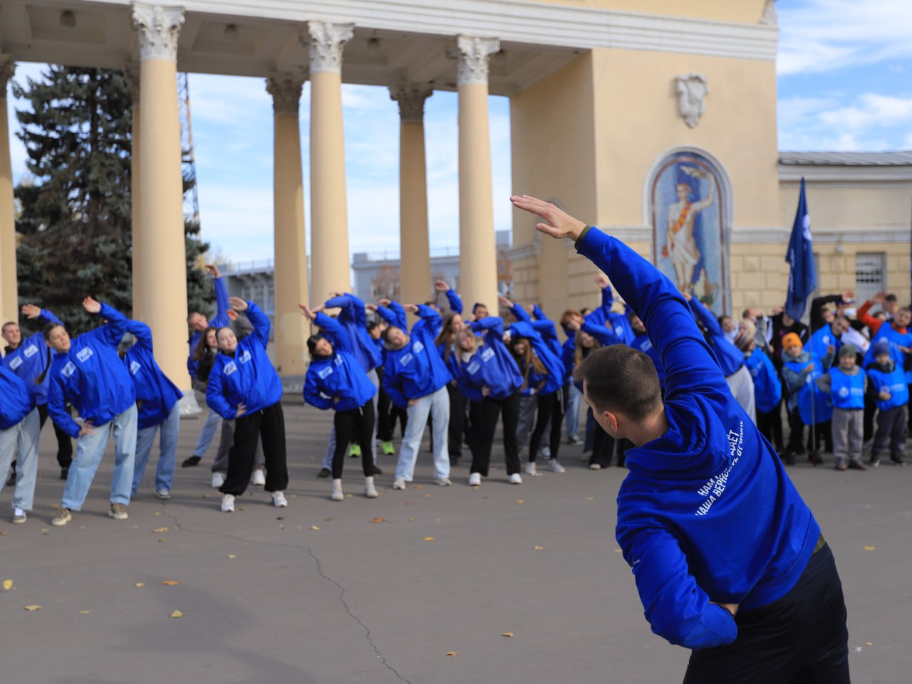 В Луганске активисты МГЕР провели акцию «Русская пробежка» В Луганске активисты МГЕР провели акцию «Русская пробежка»