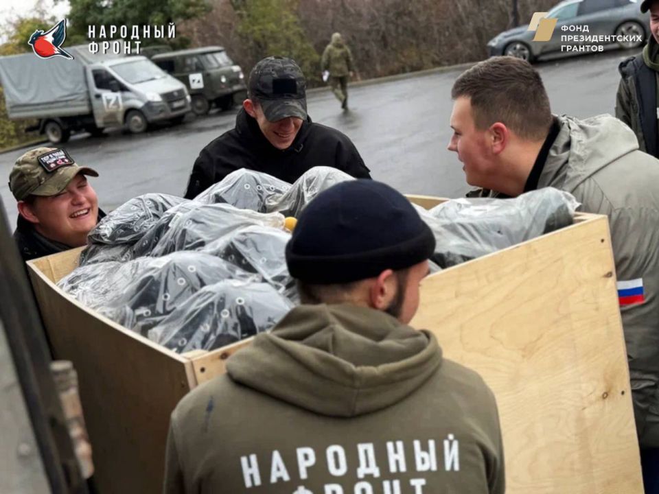 Молодёжка Народного Фронта ЛНР совместно с РИК НФ ЛНР передала технику и оборудование участникам СВО: 5 мотобайков, сети, генераторы и спутниковые тарелки и многое другое Молодёжка Народного Фронта ЛНР совместно с РИК НФ ЛНР передала технику и оборудование участникам СВО: 5 мотобайков, сети, генераторы и спутниковые тарелки и многое другое