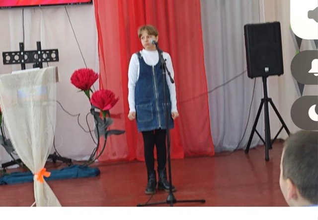 В Малоивановском доме культуры прошел концерт, посвященный Дню народного единства – это важный для страны праздник В Малоивановском доме культуры прошел концерт, посвященный Дню народного единства – это важный для страны праздник