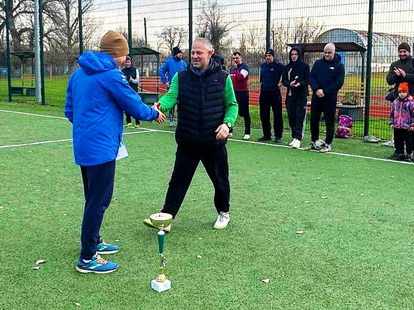 Спорт объединяет: Станично-Луганский округ отметил День народного единства турниром по мини-футболу Спорт объединяет: Станично-Луганский округ отметил День народного единства турниром по мини-футболу