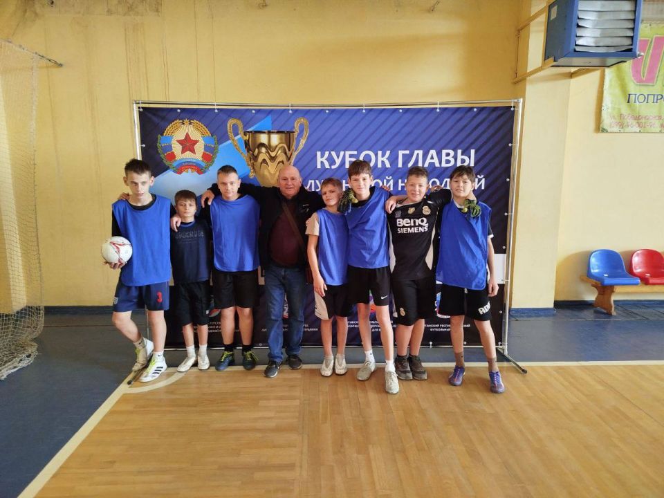 Бронзовые призёры Кубка Главы ЛНР! Поздравляем наших футболистов! Бронзовые призёры Кубка Главы ЛНР! Поздравляем наших футболистов!