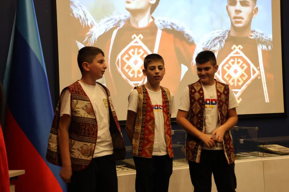 � ��������� ������������� ����� ���������� �����������, ����������� ����������� ��������� ����� ������