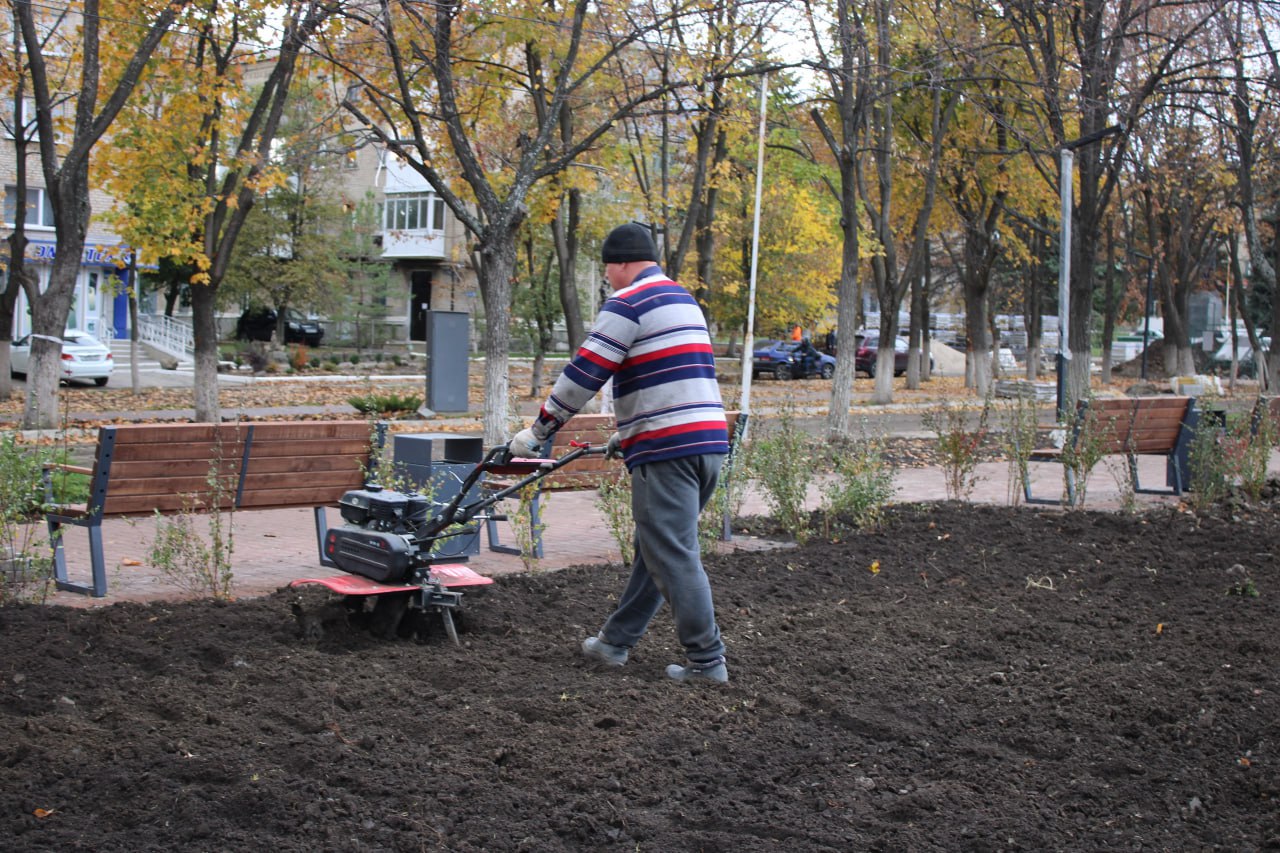 Андрей Рубанцов: Работы в рамках реализации проекта «Каштановая аллея » близятся к завершению Сегодня посетил место проведения работ. Отмечу, что основные виды работ в рамках реализации проекта на сегодняшний день уже... Андрей Рубанцов: Работы в рамках реализации проекта «Каштановая аллея » близятся к завершению Сегодня посетил место проведения работ. Отмечу, что основные виды работ в рамках реализации проекта на сегодняшний день уже...