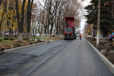 Андрей Рубанцов: В Ровеньках в этом году, в рамках регионального бюджета, ведётся масштабный ремонт автомобильных дорог