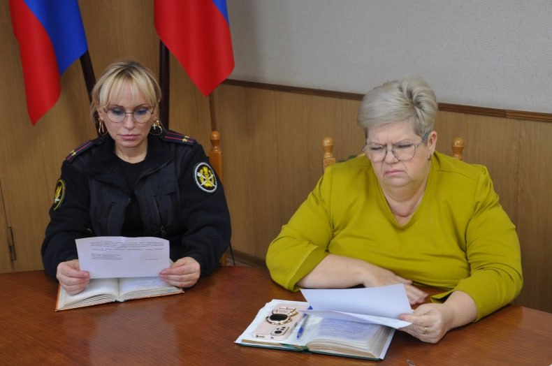 Проведено очередное заседание Комиссии по делам несовершеннолетних и защите их прав Проведено очередное заседание Комиссии по делам несовершеннолетних и защите их прав