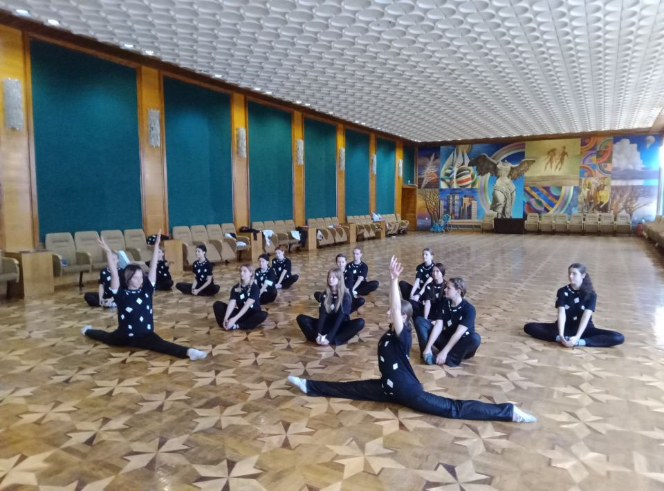 Спорт и танец дополняют друг друга Спорт и танец дополняют друг друга