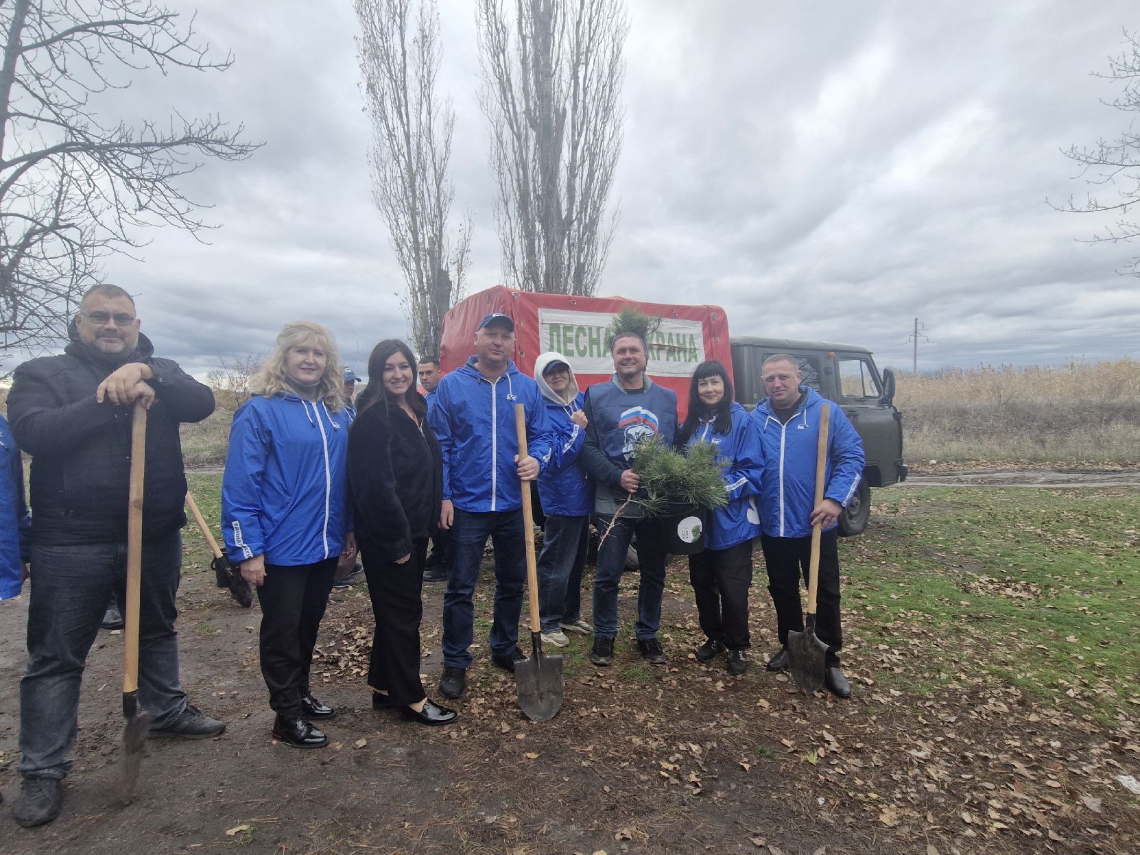 Отделение ГБУ ЛНР «МФЦ» г. Старобельска присоединилось к празднованию Дня народного единства