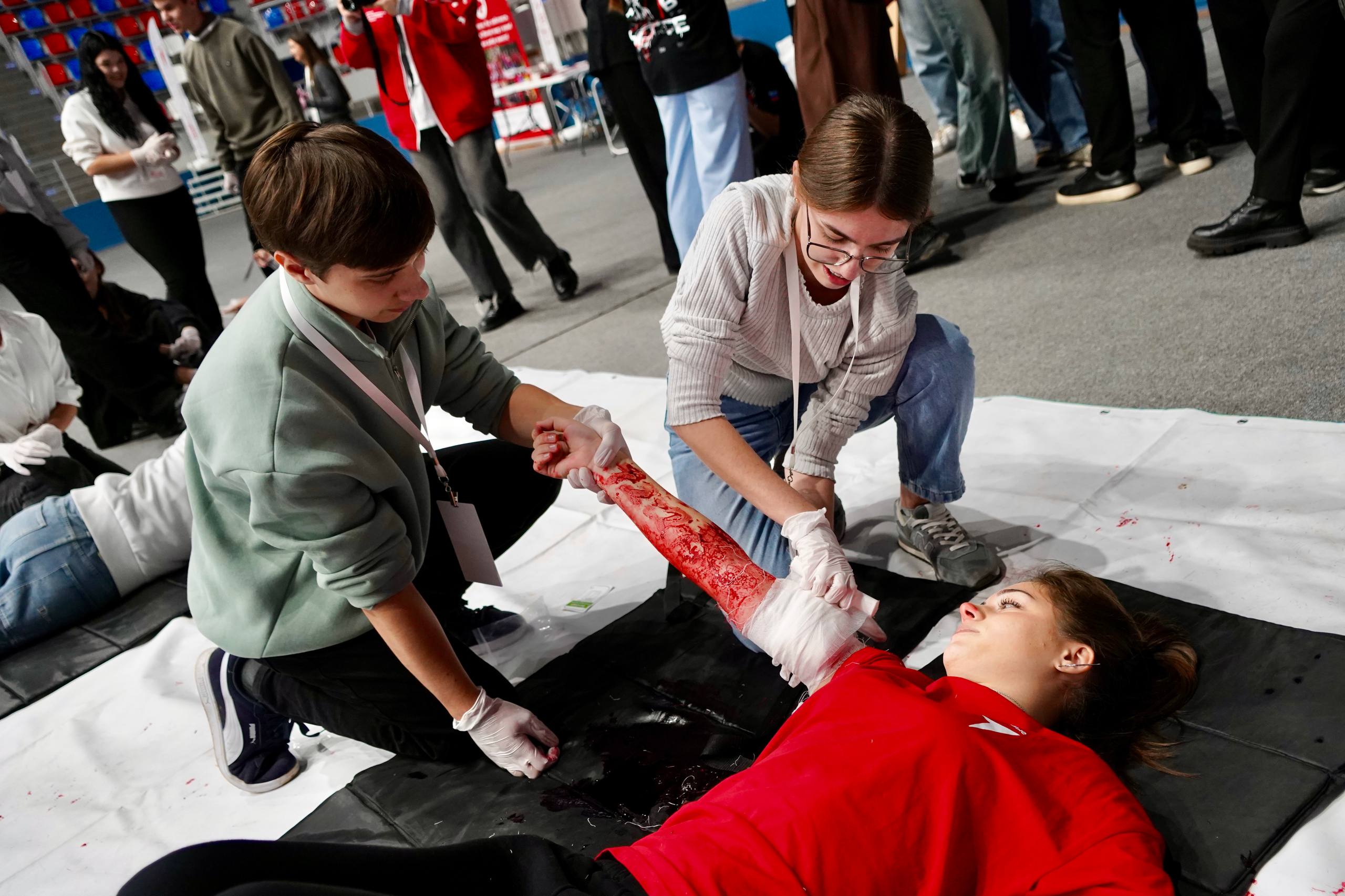 Передавая опыт: инструкторы ЛугРО ВСКС на региональном чемпионате по оказанию первой помощи Передавая опыт: инструкторы ЛугРО ВСКС на региональном чемпионате по оказанию первой помощи