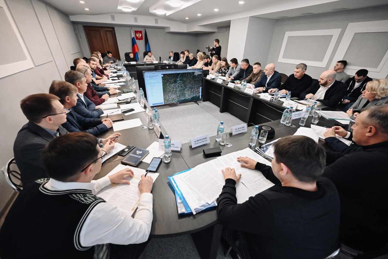 В День народного единства Марат Хуснуллин совершил рабочую поездку в Донецкую и Луганскую народные республики В День народного единства Марат Хуснуллин совершил рабочую поездку в Донецкую и Луганскую народные республики