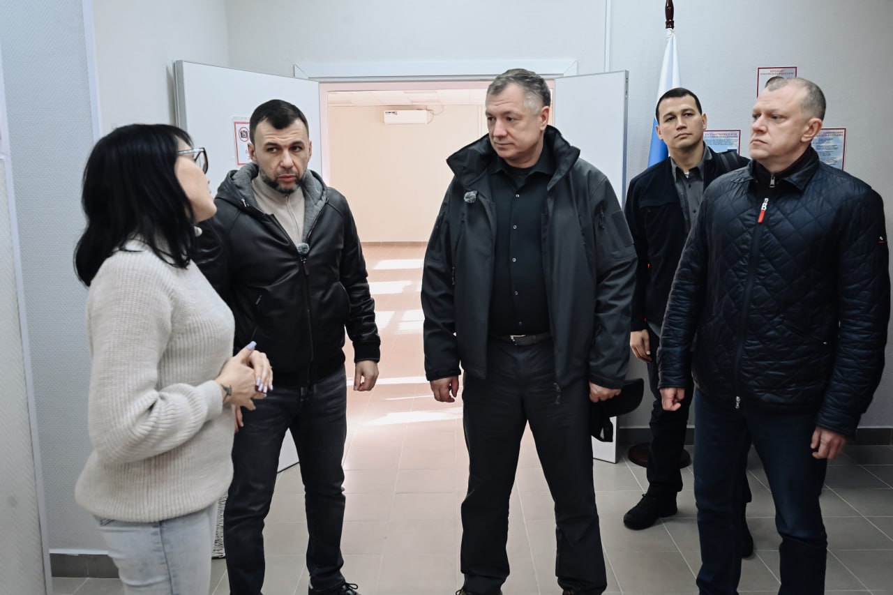 В День народного единства Марат Хуснуллин совершил рабочую поездку в Донецкую и Луганскую народные республики В День народного единства Марат Хуснуллин совершил рабочую поездку в Донецкую и Луганскую народные республики