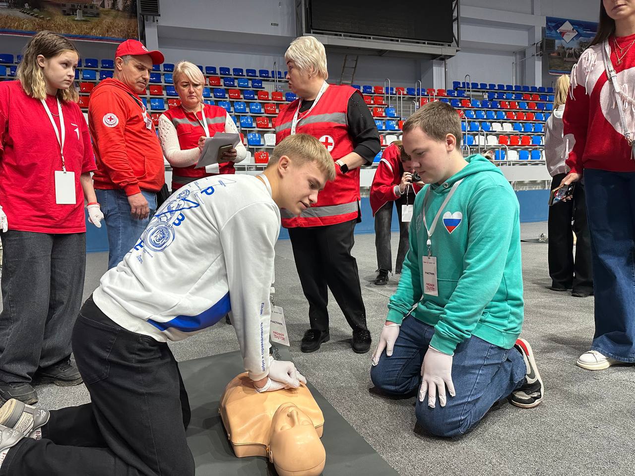 Наталия Пащенко: В ЛНР впервые прошел масштабный Чемпионат по оказанию первой помощи: 150 участников продемонстрировали готовность спасать жизни Наталия Пащенко: В ЛНР впервые прошел масштабный Чемпионат по оказанию первой помощи: 150 участников продемонстрировали готовность спасать жизни