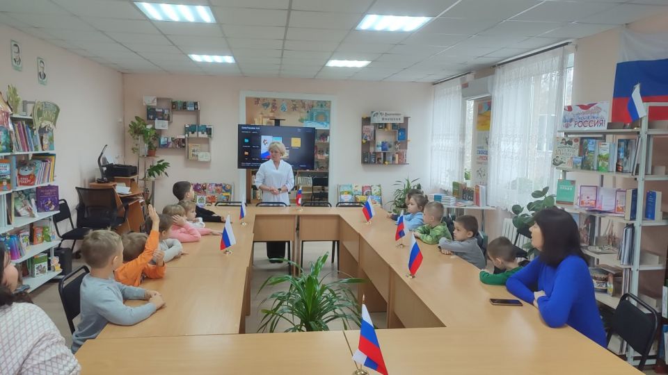 Исторический экскурс «В этот день была Россия спасена» состоялся в Славяносербске Исторический экскурс «В этот день была Россия спасена» состоялся в Славяносербске