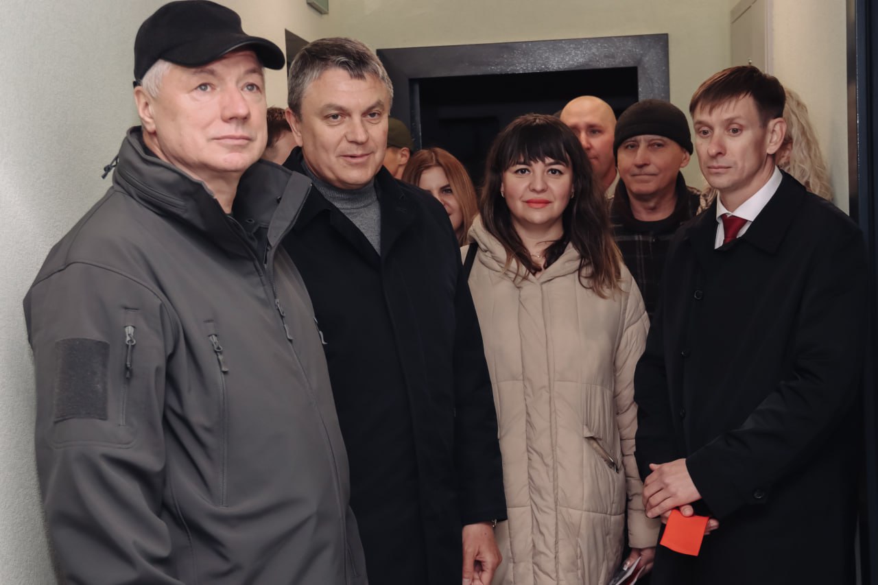 В День народного единства Марат Хуснуллин совершил рабочую поездку в Донецкую и Луганскую народные республики В День народного единства Марат Хуснуллин совершил рабочую поездку в Донецкую и Луганскую народные республики