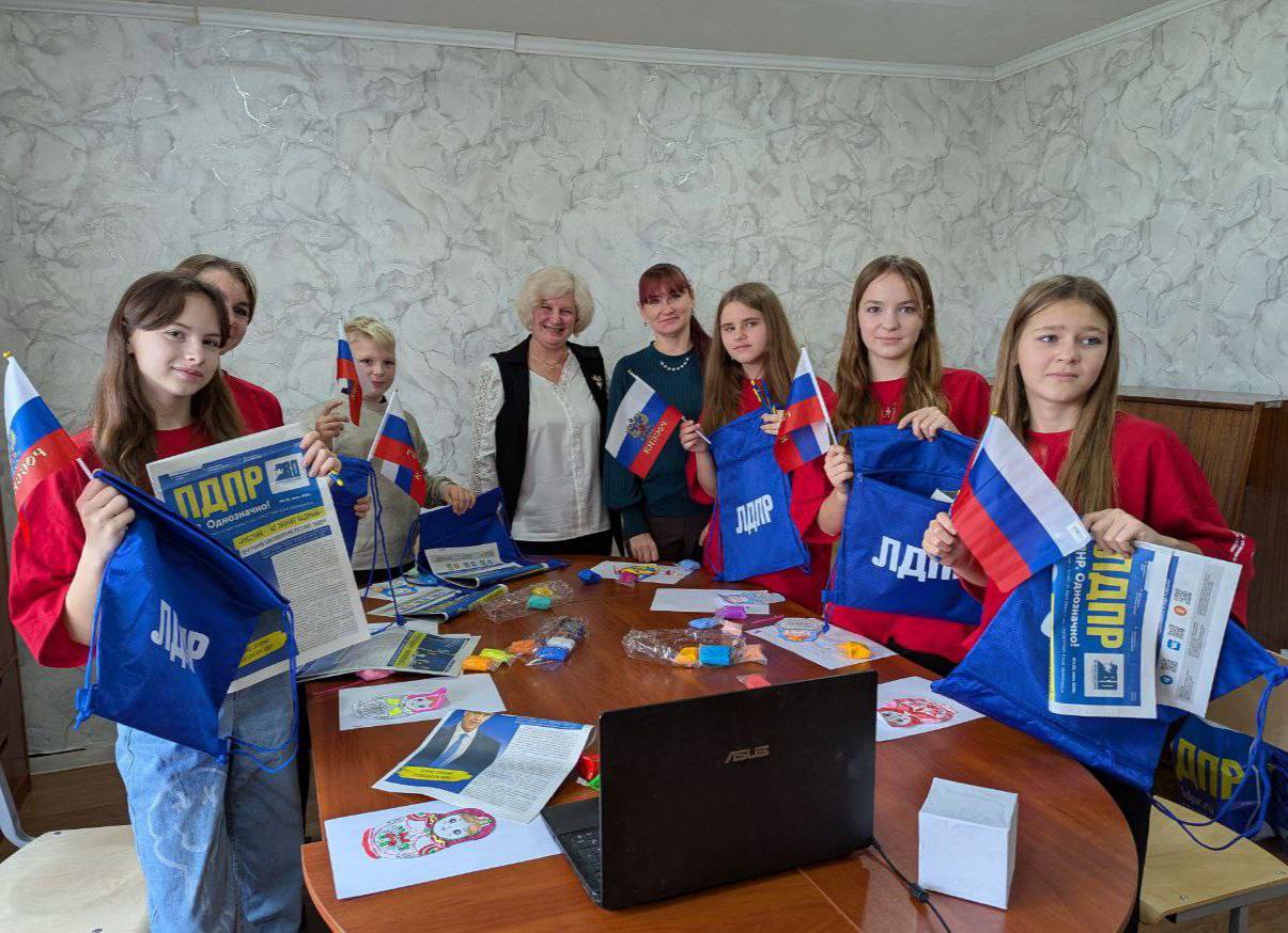 ДЕНЬ НАРОДНОГО ЕДИНСТВА В НОВОАЙДАРЕ ДЕНЬ НАРОДНОГО ЕДИНСТВА В НОВОАЙДАРЕ