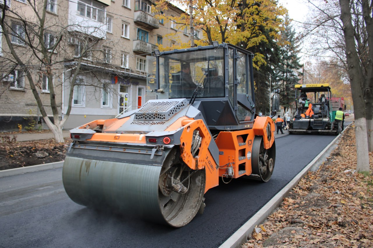Андрей Рубанцов: В Ровеньках в этом году, в рамках регионального бюджета, ведётся масштабный ремонт автомобильных дорог Андрей Рубанцов: В Ровеньках в этом году, в рамках регионального бюджета, ведётся масштабный ремонт автомобильных дорог
