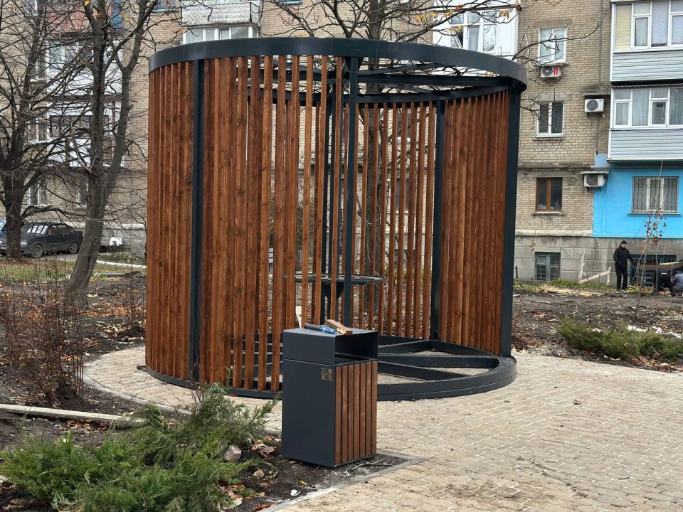 Андрей Рубанцов: Работы в рамках реализации проекта «Каштановая аллея » близятся к завершению Сегодня посетил место проведения работ. Отмечу, что основные виды работ в рамках реализации проекта на сегодняшний день уже... Андрей Рубанцов: Работы в рамках реализации проекта «Каштановая аллея » близятся к завершению Сегодня посетил место проведения работ. Отмечу, что основные виды работ в рамках реализации проекта на сегодняшний день уже...