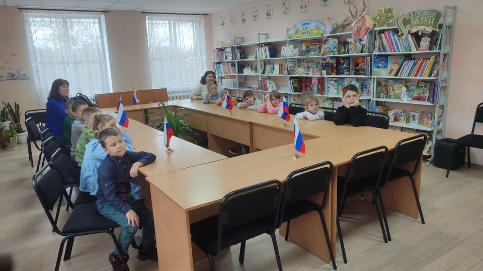 Исторический экскурс «В этот день была Россия спасена» состоялся в Славяносербске Исторический экскурс «В этот день была Россия спасена» состоялся в Славяносербске