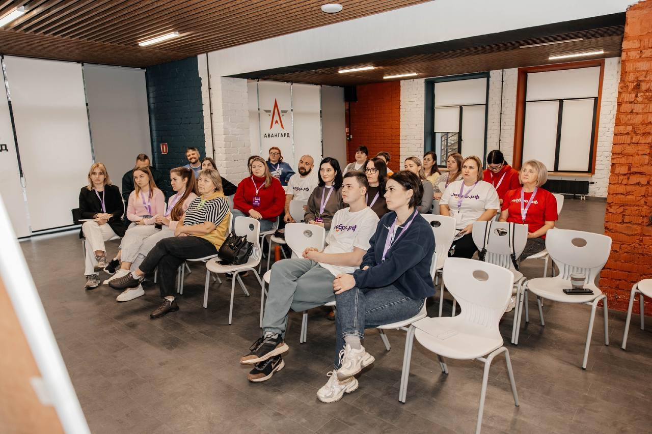 Представители Алчевска приняли участие в добровольческом форуме на Вологодчине Представители Алчевска приняли участие в добровольческом форуме на Вологодчине