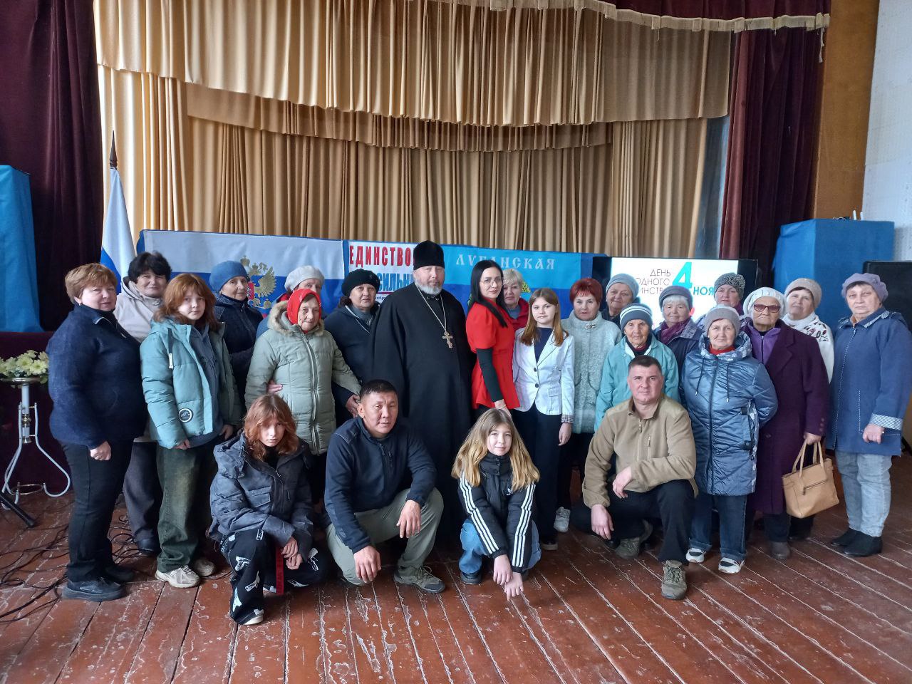 В Первозвановском сельском доме культуры состоялась тематическая программа ко Дню народного единства «В единстве наша сила»