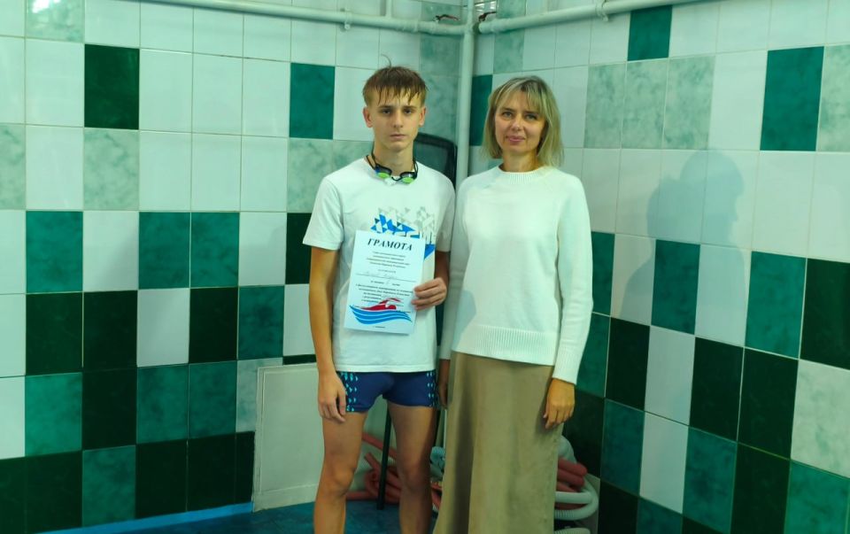 Ко Дню народного единства в Спортивном комплексе - Антрацит прошло физкультурное мероприятие по плаванию, в котором приняли участие спортсмены Антрацитовской спортивной школы Ко Дню народного единства в Спортивном комплексе - Антрацит прошло физкультурное мероприятие по плаванию, в котором приняли участие спортсмены Антрацитовской спортивной школы