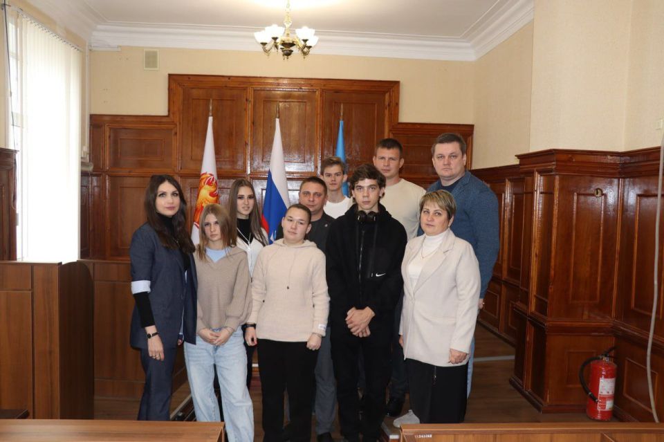 Яна Сылкина: Молодежная палата при Совете депутатов Северодонецка официально начала свою работу Яна Сылкина: Молодежная палата при Совете депутатов Северодонецка официально начала свою работу