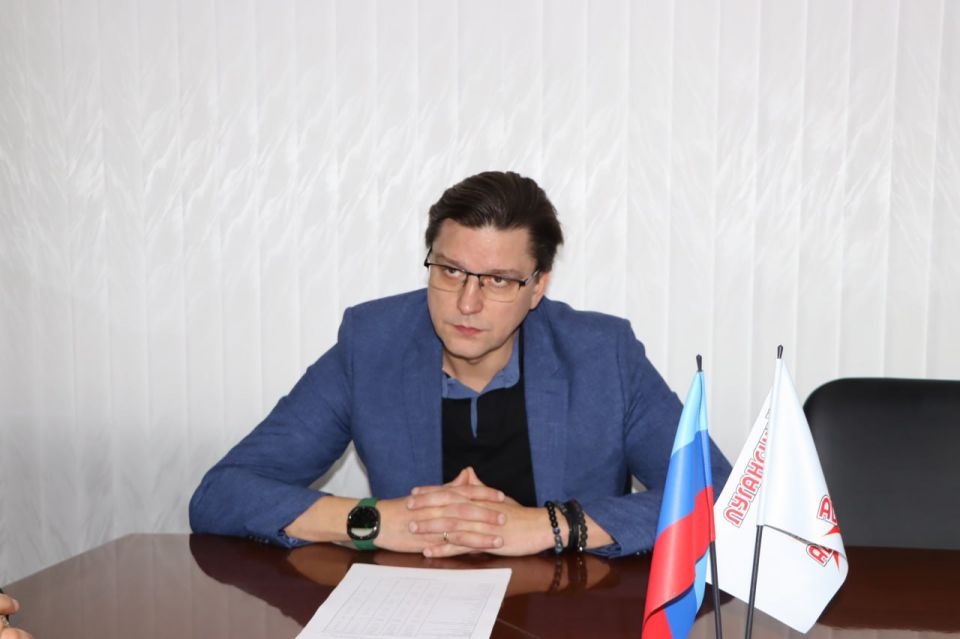 Евгений Бондарь: Встреча с Министром сельского хозяйства ЛНР: ключевые вопросы развития АПК Евгений Бондарь: Встреча с Министром сельского хозяйства ЛНР: ключевые вопросы развития АПК