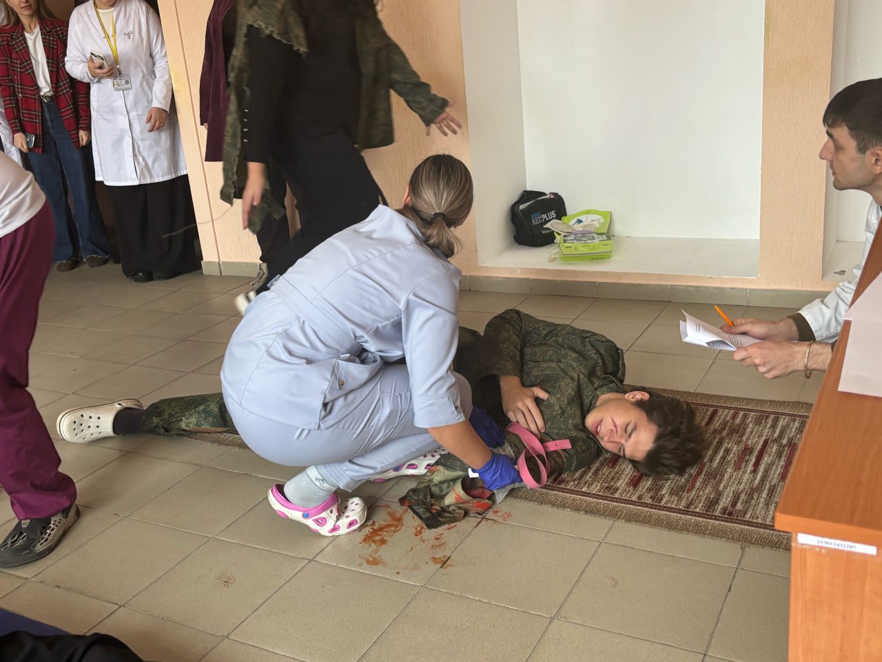 Специалисты Луганского центра медицины катастроф выступили в качестве судей на олимпиаде в ЛГМУ им. Свт. Луки Специалисты Луганского центра медицины катастроф выступили в качестве судей на олимпиаде в ЛГМУ им. Свт. Луки