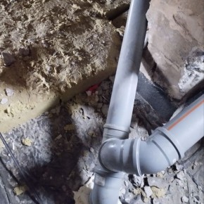 Специалисты Брянковского филиала НКО «Единый региональный фонд по управлению многоквартирными домами на территории ЛНР» завершили плановые работы по замене системы водоотведения