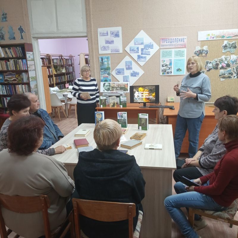 Иван Алексеевич Бунин – первый русский писатель и поэт, получивший Нобелевскую премию по литературе в 1933 году за «…строгое мастерство, с которым он развивает традиции русской классической прозы» Иван Алексеевич Бунин – первый русский писатель и поэт, получивший Нобелевскую премию по литературе в 1933 году за «…строгое мастерство, с которым он развивает традиции русской классической прозы»