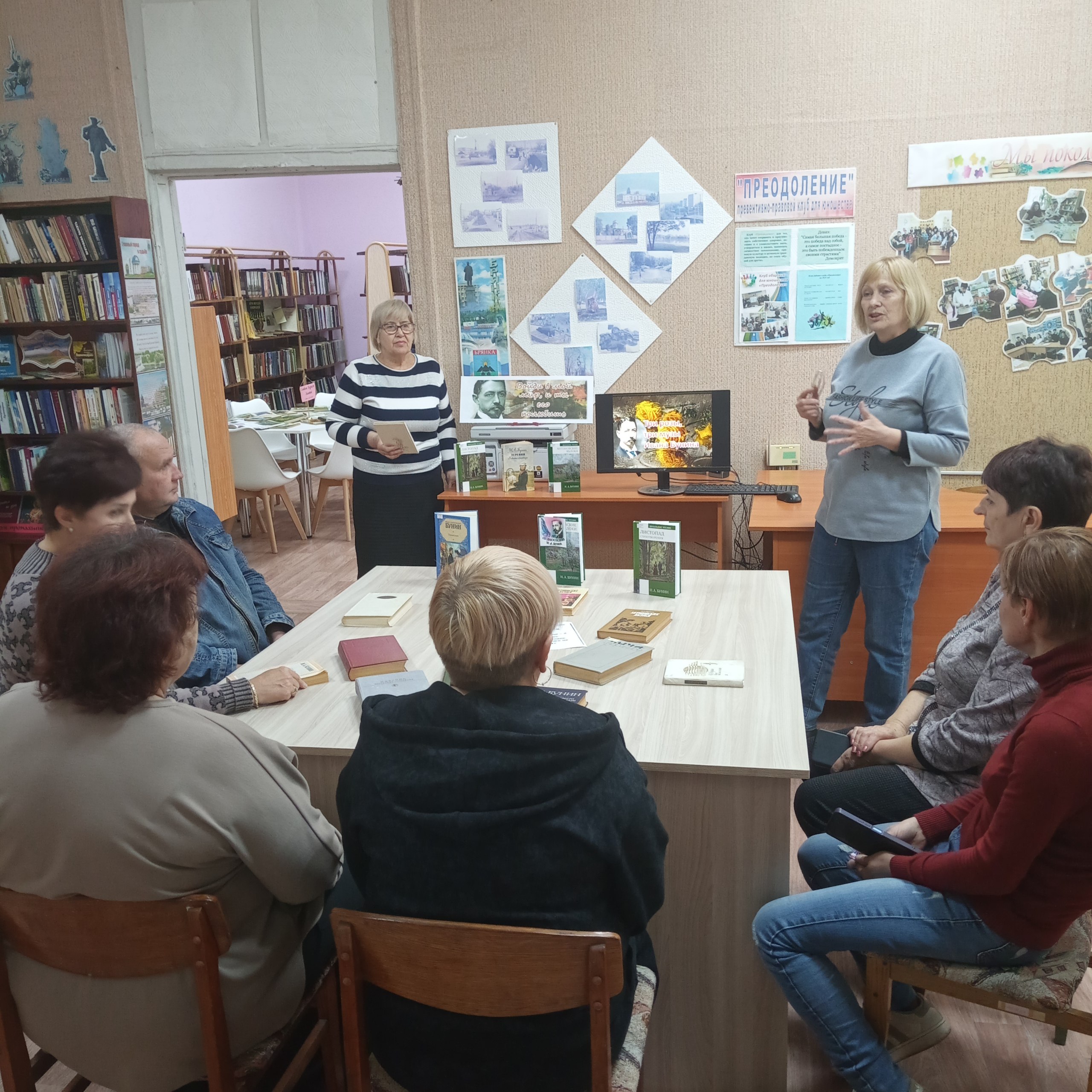 Иван Алексеевич Бунин – первый русский писатель и поэт, получивший Нобелевскую премию по литературе в 1933 году за «…строгое мастерство, с которым он развивает традиции русской классической прозы» Иван Алексеевич Бунин – первый русский писатель и поэт, получивший Нобелевскую премию по литературе в 1933 году за «…строгое мастерство, с которым он развивает традиции русской классической прозы»