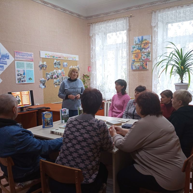 Иван Алексеевич Бунин – первый русский писатель и поэт, получивший Нобелевскую премию по литературе в 1933 году за «…строгое мастерство, с которым он развивает традиции русской классической прозы» Иван Алексеевич Бунин – первый русский писатель и поэт, получивший Нобелевскую премию по литературе в 1933 году за «…строгое мастерство, с которым он развивает традиции русской классической прозы»