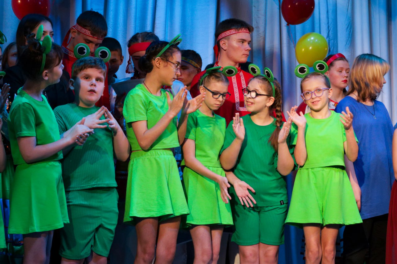 Денис Колесников принял участие в фестивале детского инклюзивного творчества «Осенняя мелодия» Денис Колесников принял участие в фестивале детского инклюзивного творчества «Осенняя мелодия»